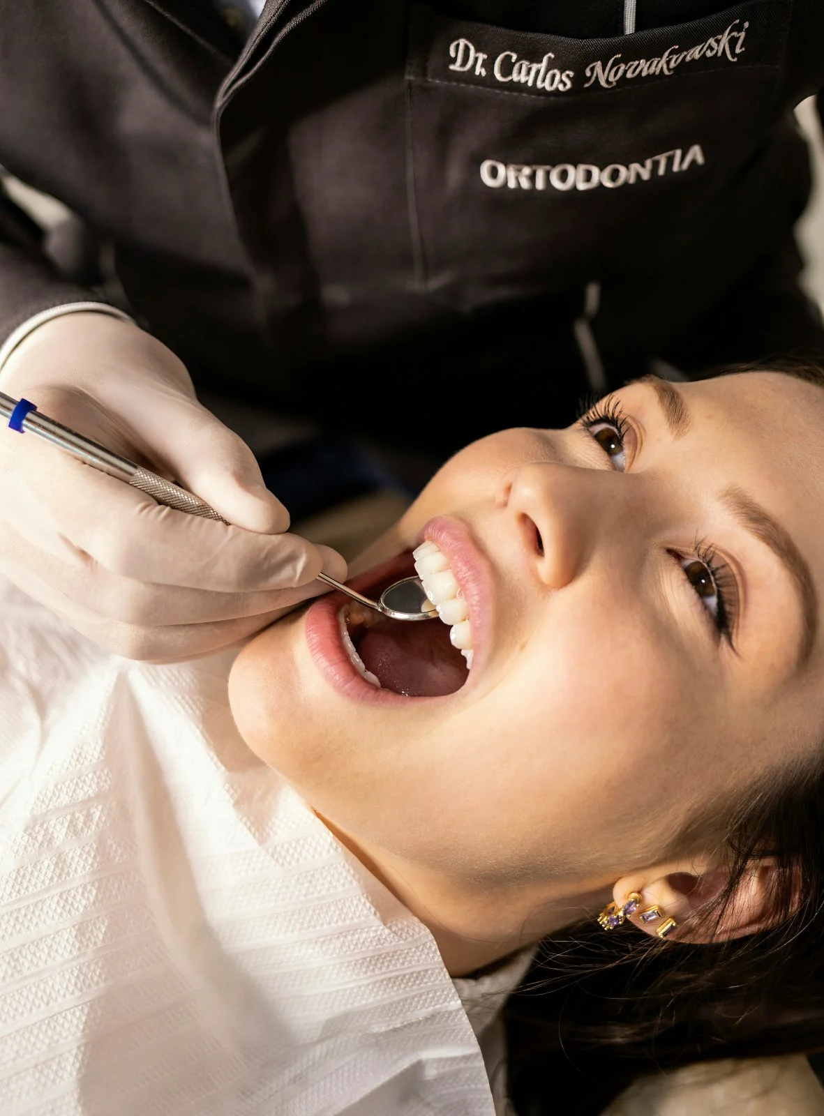 Custom dentures